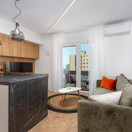 Brand New Apartment Close To The Beach, City Center And University Of Rijeka - Apartment Karlo Eksteriør billede